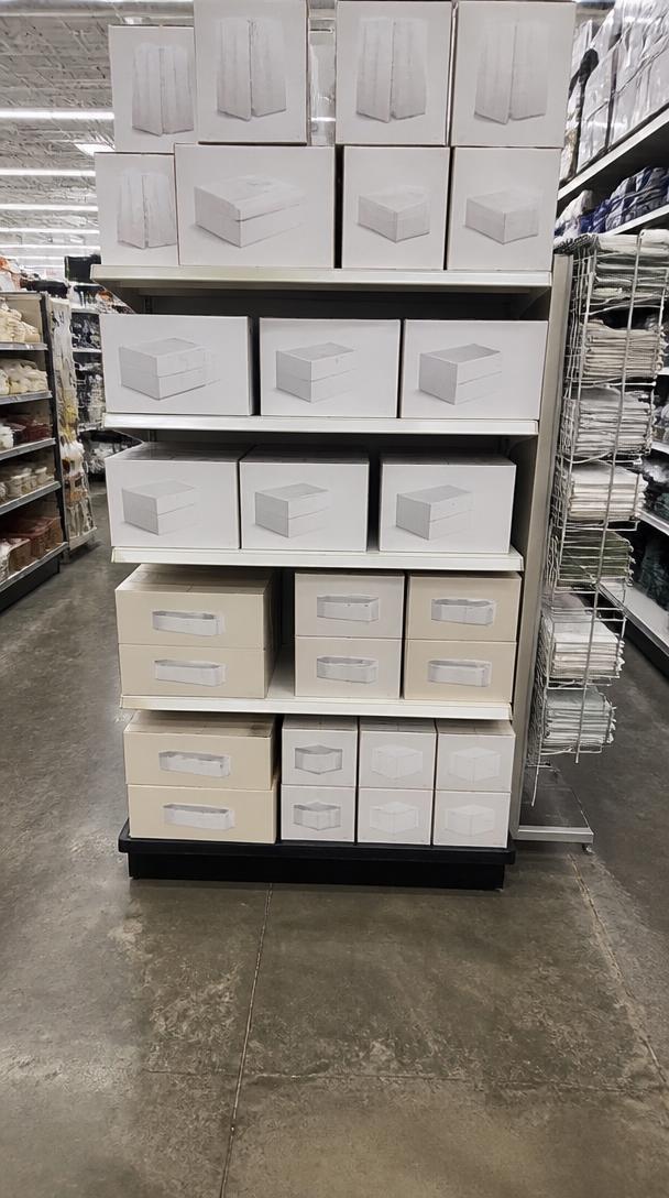 Store Endcap Feature example frame